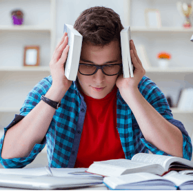 Bild von verzweifelten Schüler