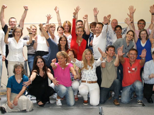 NLP Practitioner Gruppe jubelnd