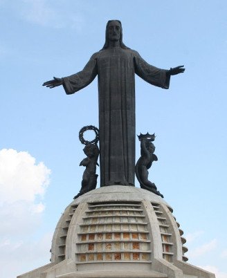 Christus-Statue